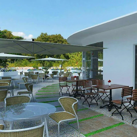 Ardiani 3* Ksamil